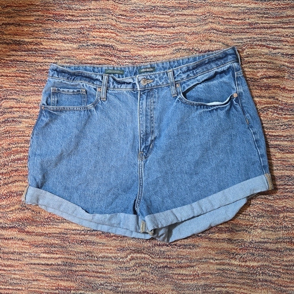 Wild Fable Denim Happy Jean Shorts Size 16/33R